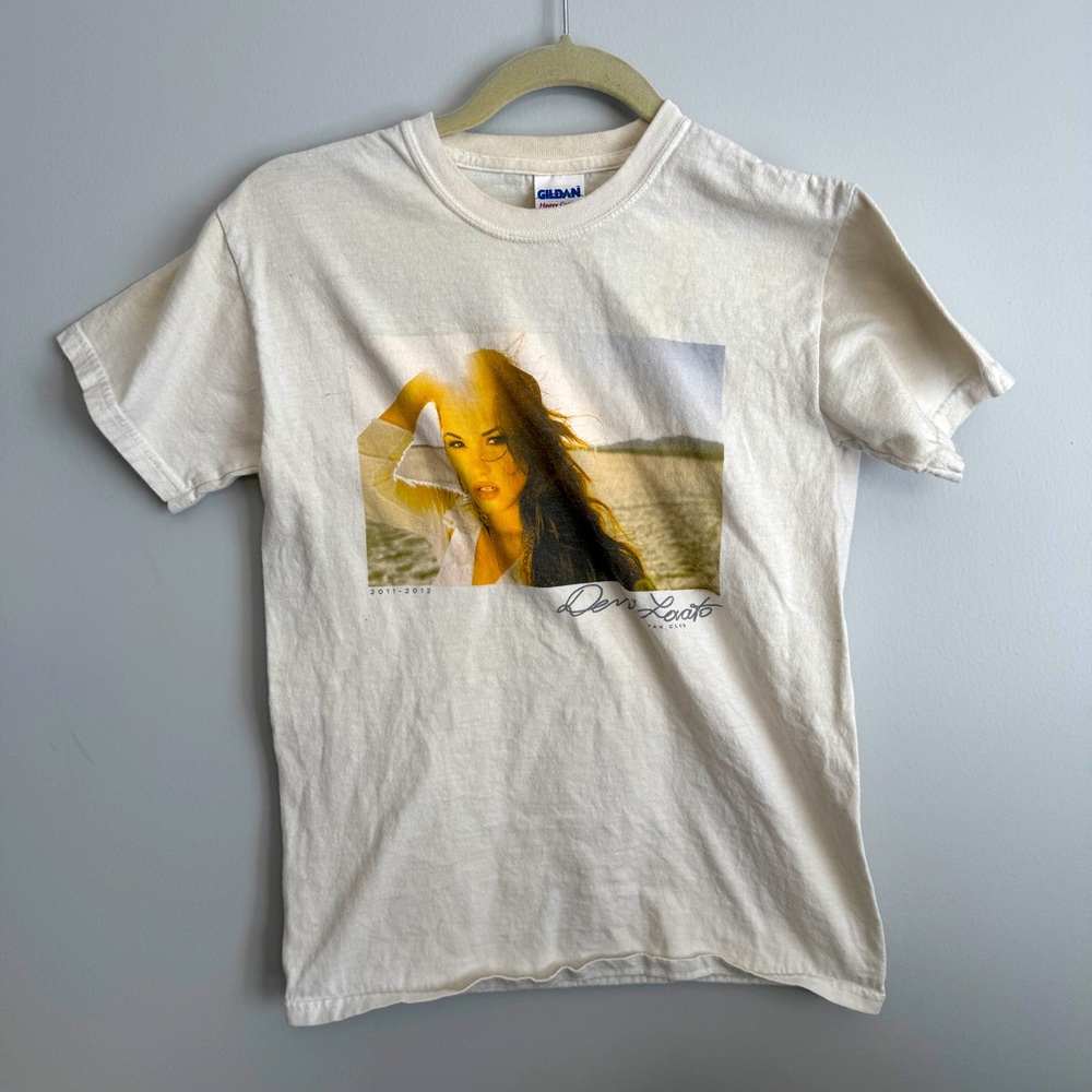 Demi Lovato Vintage 2010 Fan Club Shirt